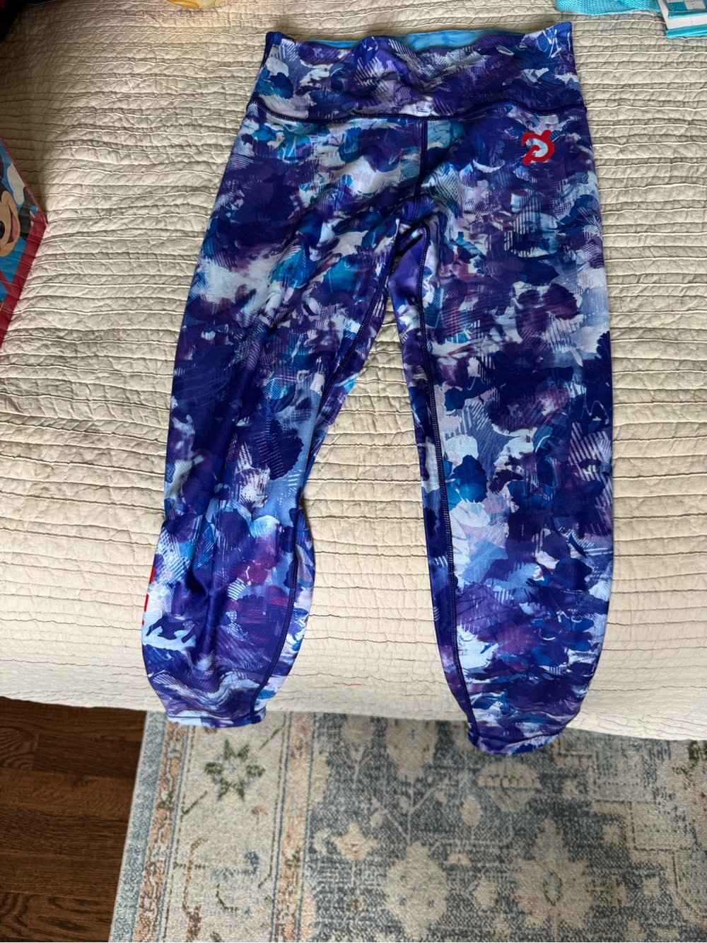 Wear it to Heart and Peloton leggings. Brand new with tags